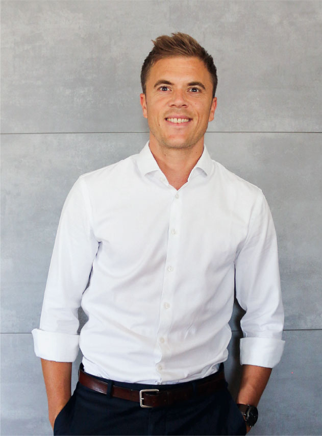 Tobias Ecker, Immobilienmakler